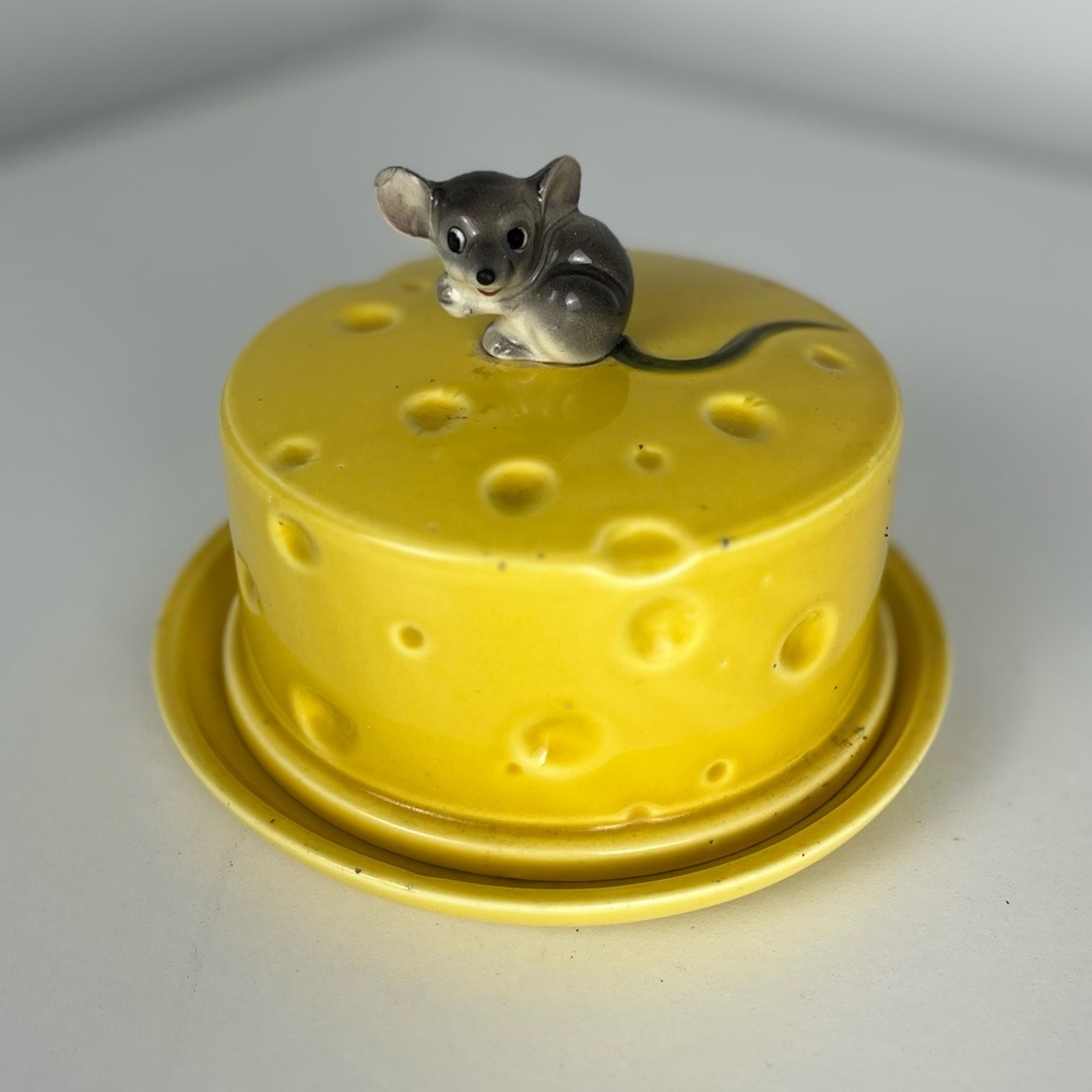 Vintage Cheese Keeper Dish with Mouse Lid - Ceramic Butter Dish